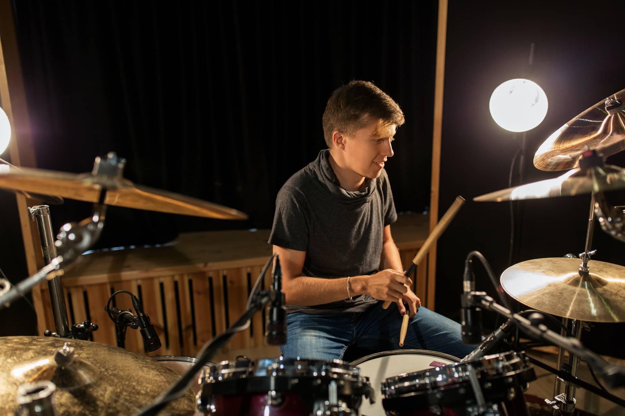 Excellent drum lessons for kids & adults in Bowmanville or online